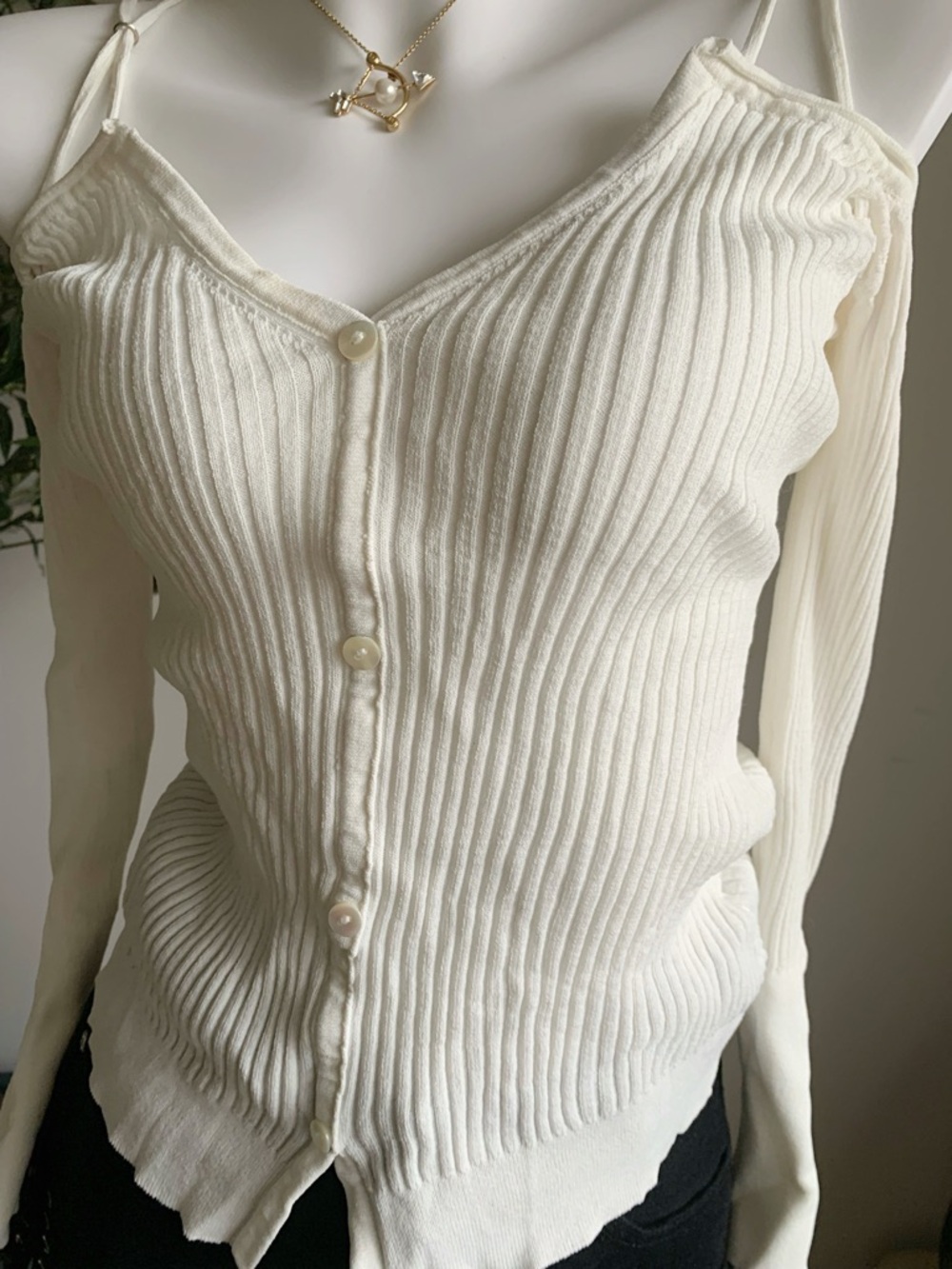 White Off Shoulder Knit Cardigan Top Spaghetti Strap Ribbed XS - Picture 3 of 6
